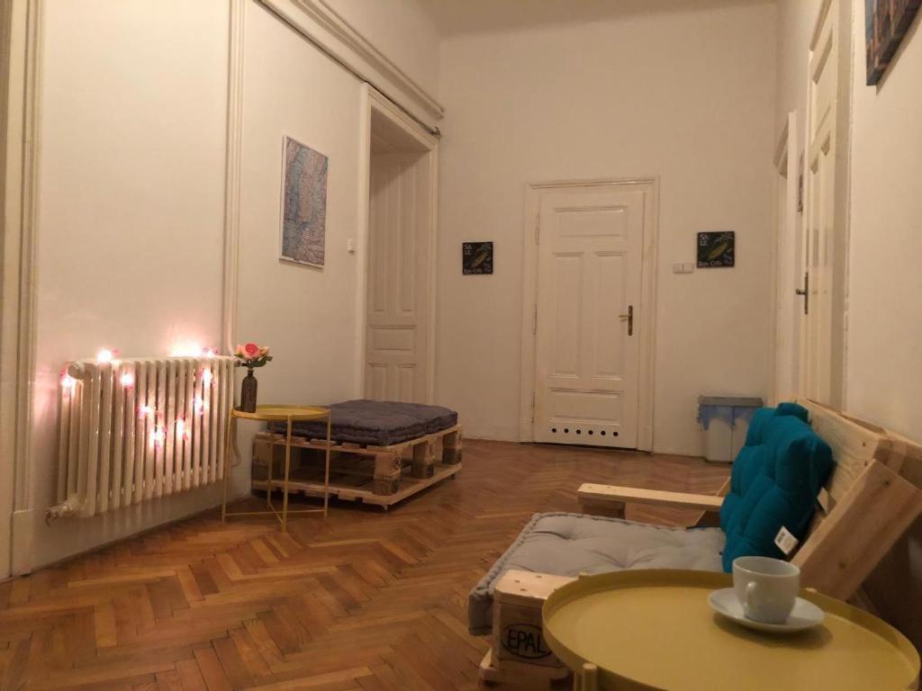 Apatrhostel Brno Esterno foto